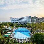 Θέρετρο Concorde De Luxe Lara