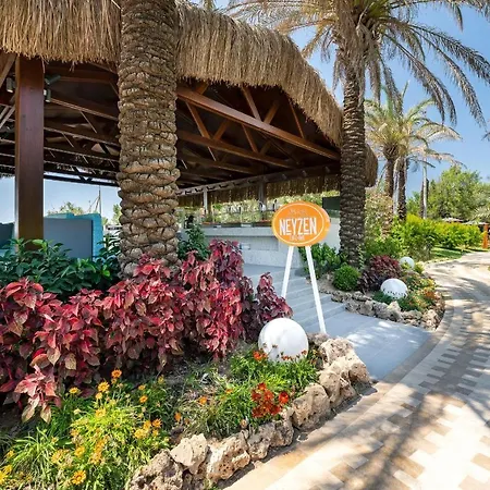 Concorde De Luxe Lara 5* Antalya