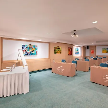 Concorde De Luxe Resort 5*