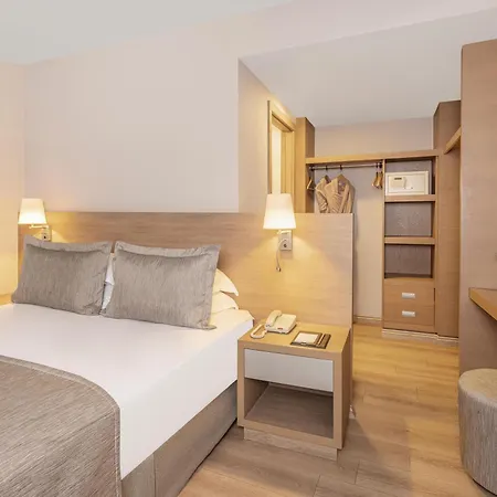 Concorde De Luxe Resort 5*